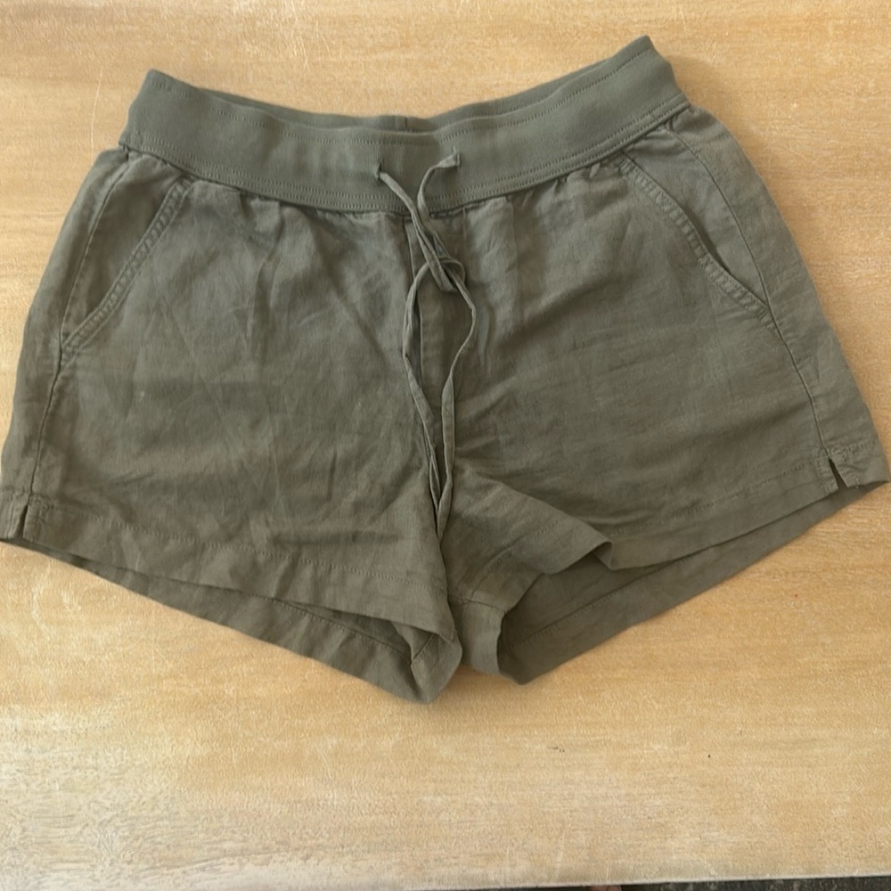 Gap army/olive green drawstring shorts